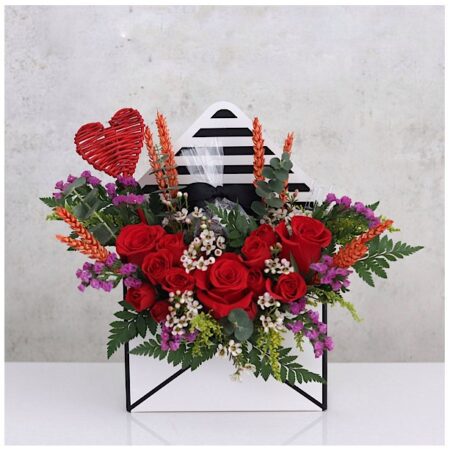 Deliver gifts for your loved ones on Valentine's free delivery in Kuwait