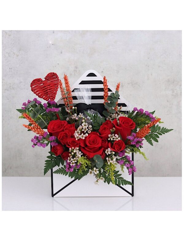 Deliver gifts for your loved ones on Valentine's free delivery in Kuwait