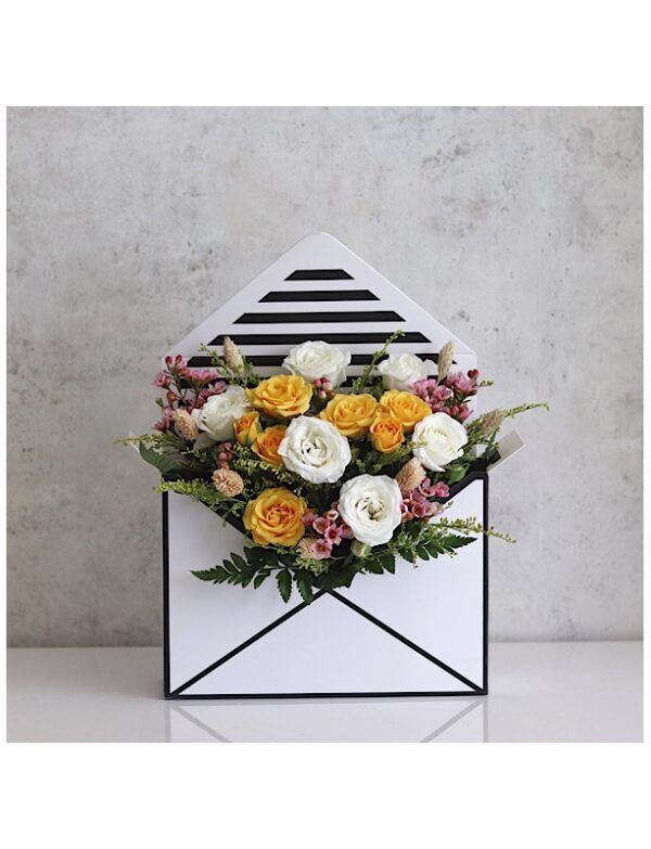 Best flower bouquets in Kuwait. We are located in Hawally. We deliver to all areas in Kuwait.