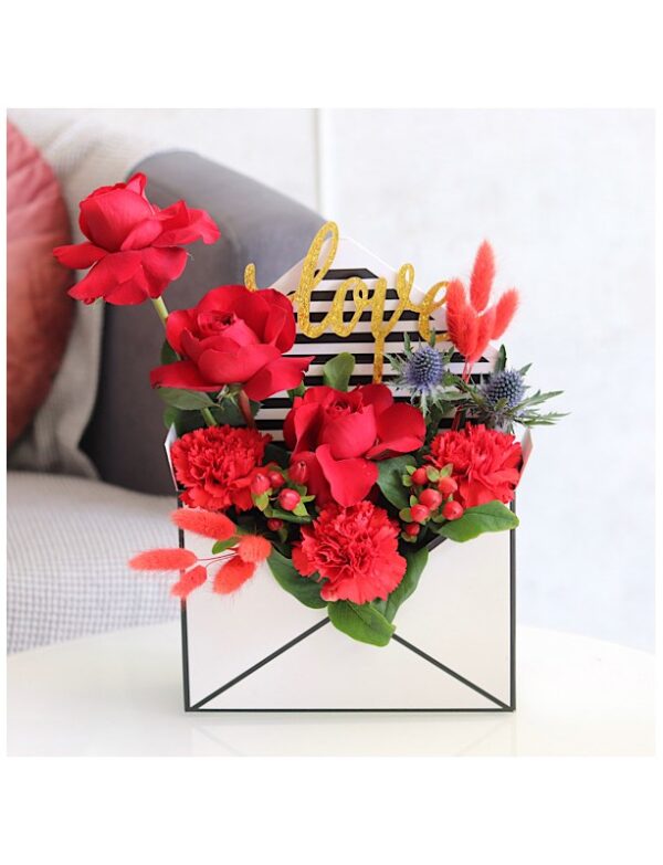 Can't show your love? Let us help you with our fresh flowers. We deliver to all areas in Kuwait.